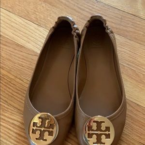 Tory Burch size 6.5 m tan reva ballet flats